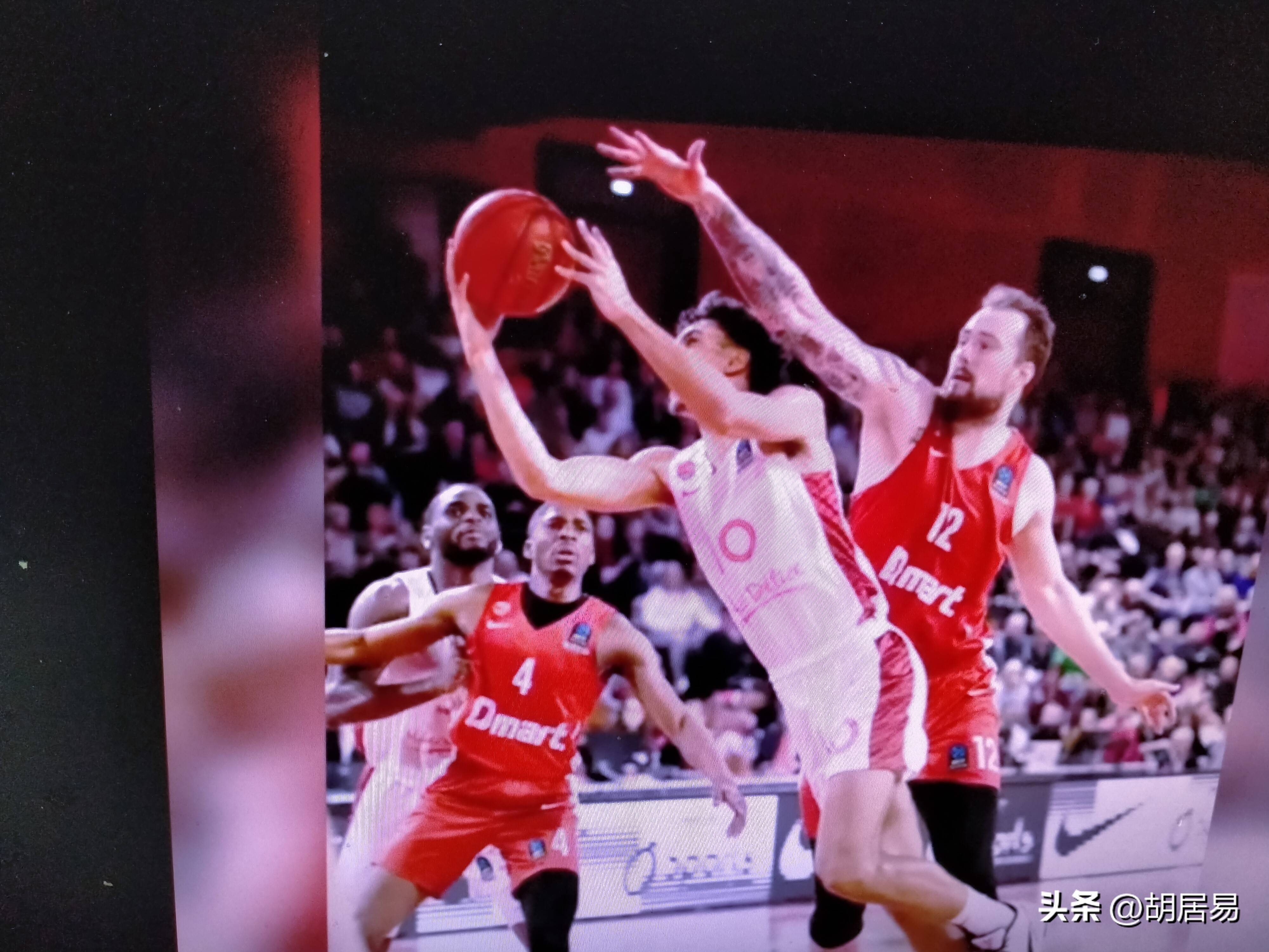 篮网逆转新疆队，克莱关键制胜