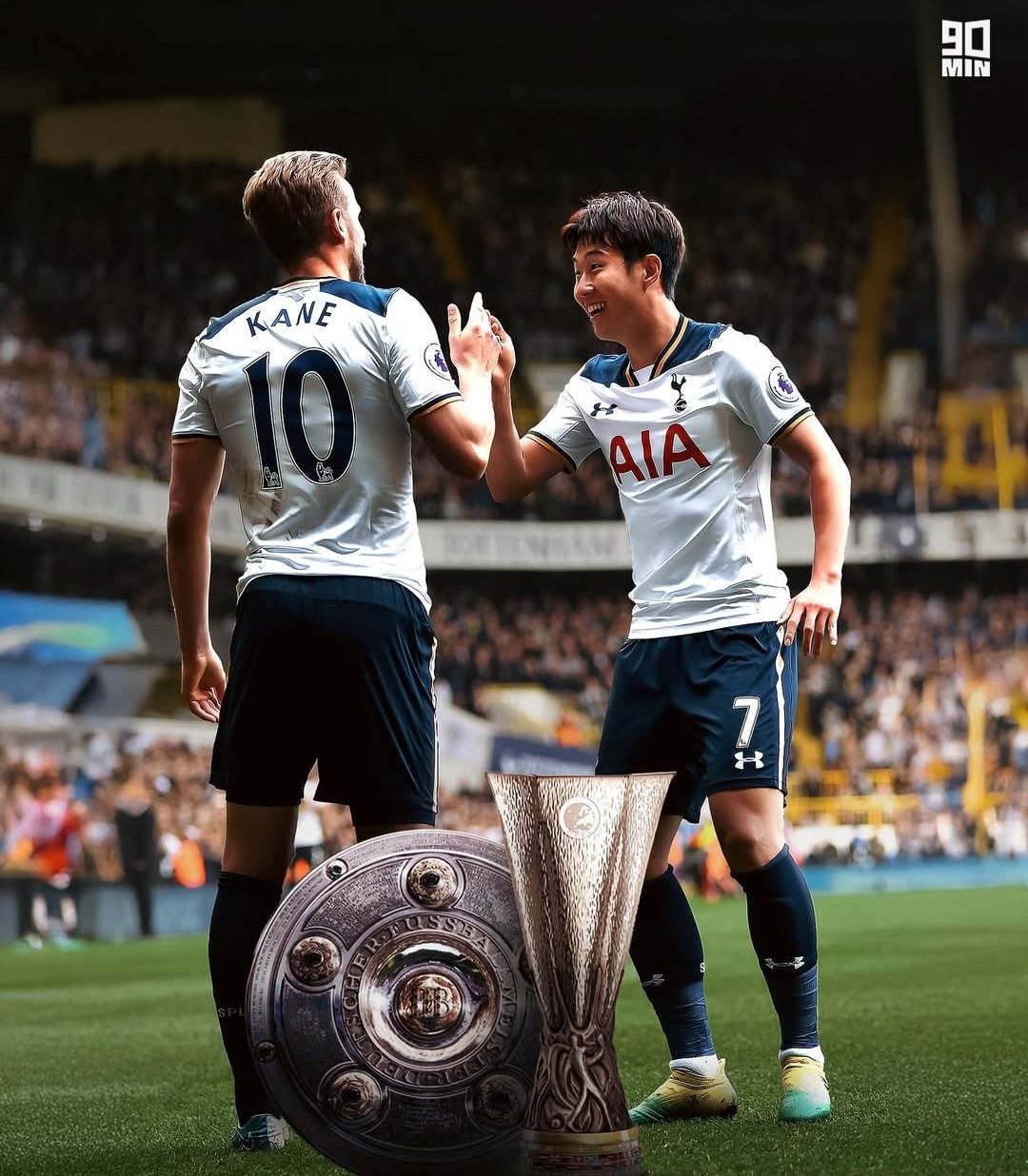 塞维利亚险胜曼联，孙兴慜高光表现的简单介绍