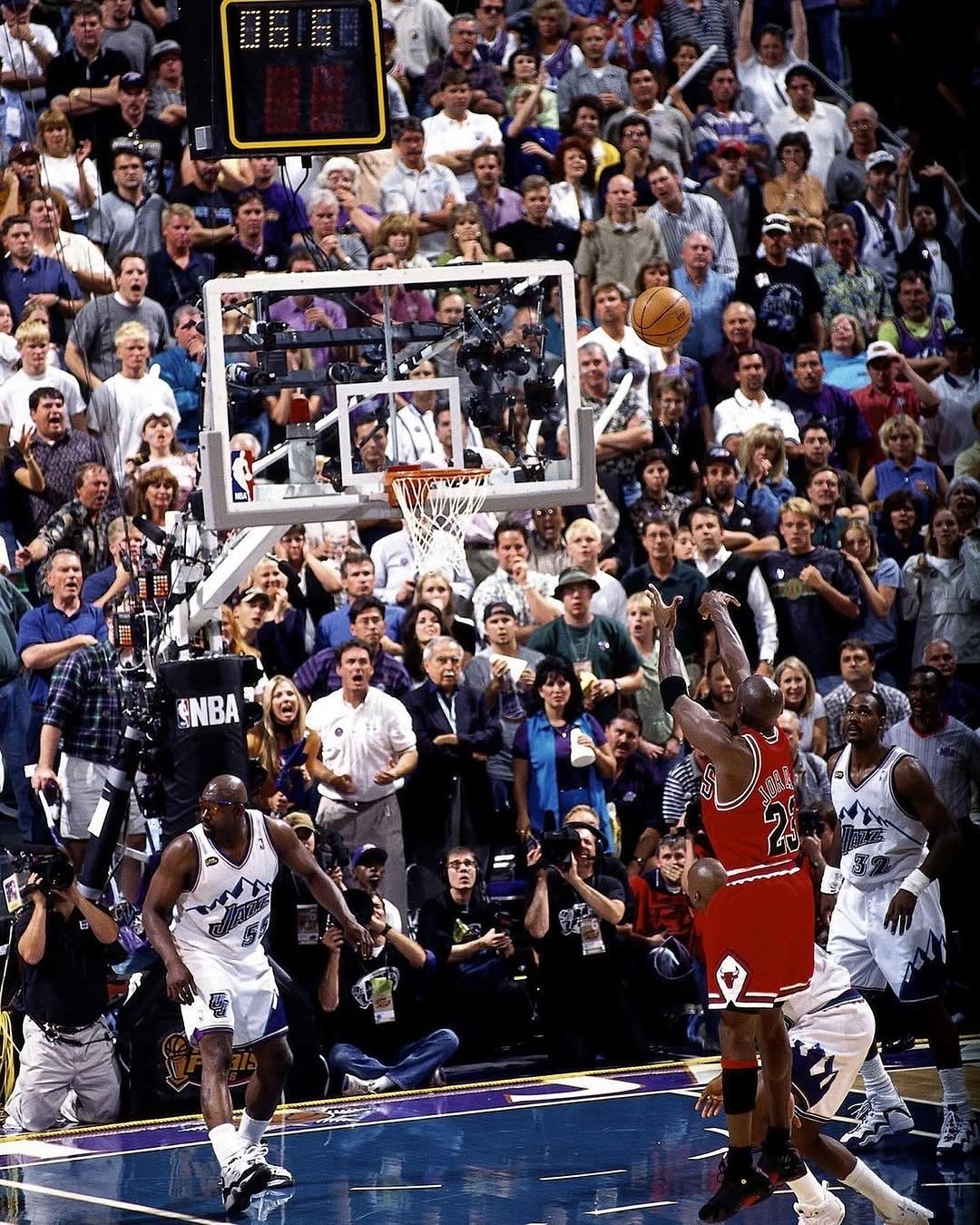 公牛绝杀凯尔特人，浓眉哥惊艳四座