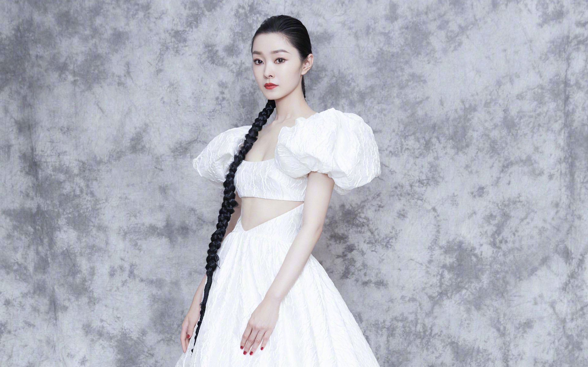 巴格达的沙与马德里的光，当世界边缘对阵绿茵宇宙的中心