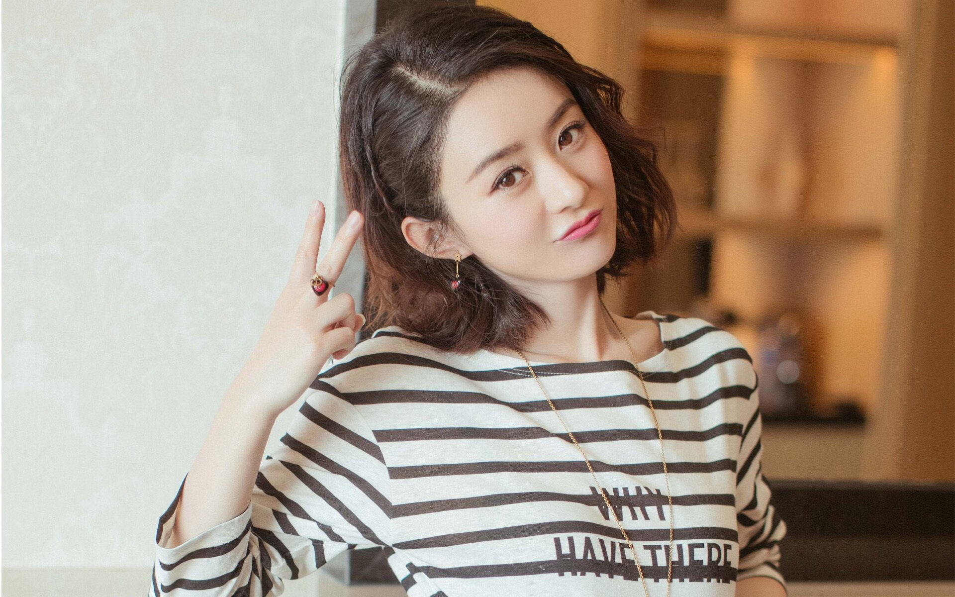 足球的日夜轮转，当伯纳乌的黄昏遇见蒙得维的亚的黎明