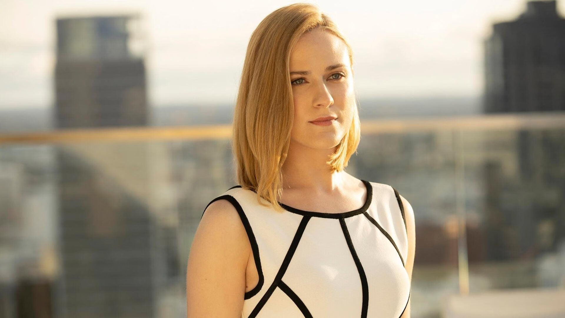 当希腊不再只是神话，卡马文加的燃烧之夜